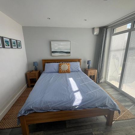 Entire Guest Suite In Four Mile Bridge, Rhoscolyn Valley Extérieur photo
