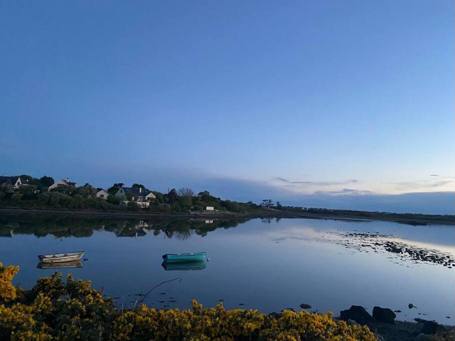 Entire Guest Suite In Four Mile Bridge, Rhoscolyn Valley Extérieur photo